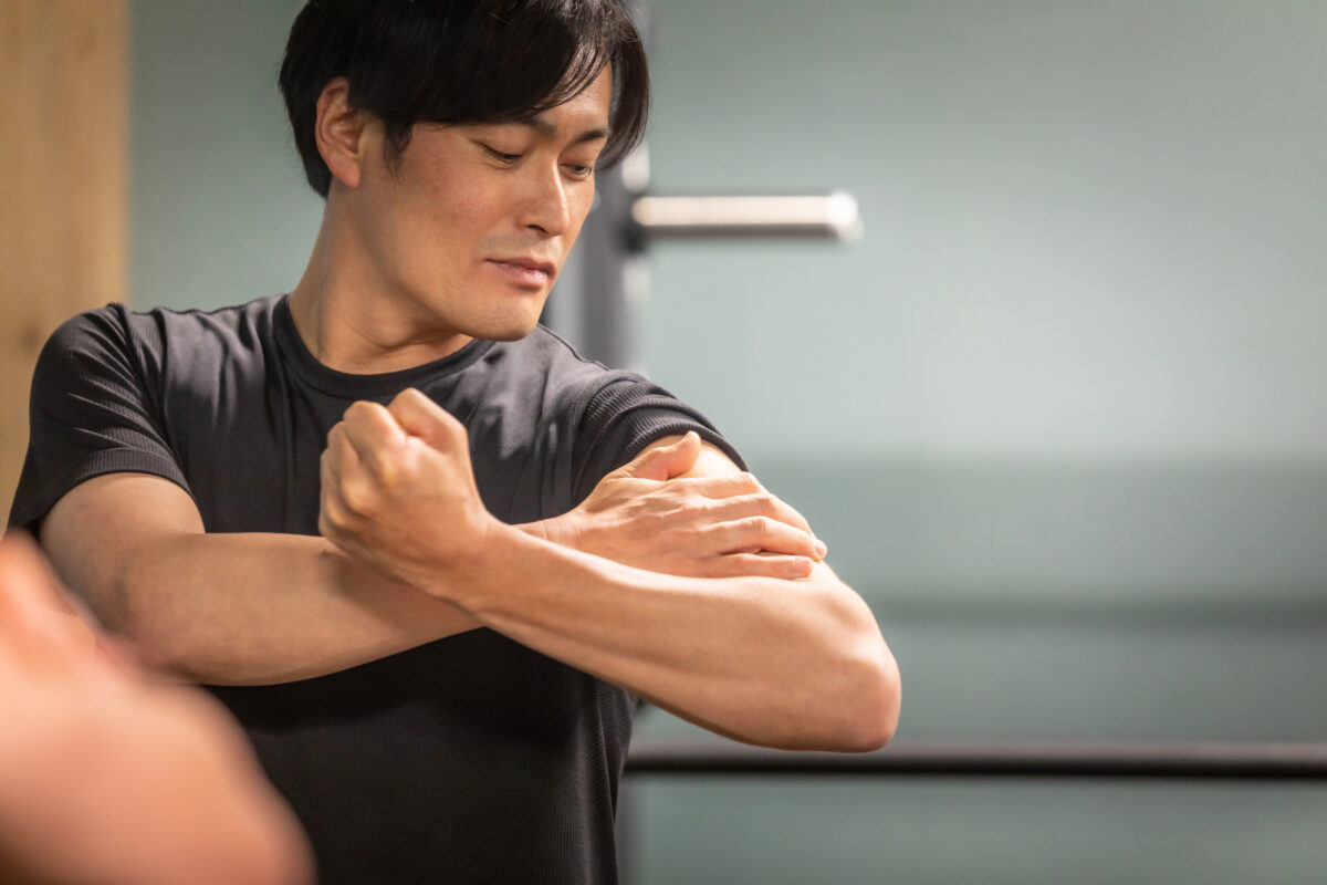 前腕屈筋群とは｜前腕を鍛える最強トレーニング＆ダンベル・器具なし筋トレを紹介